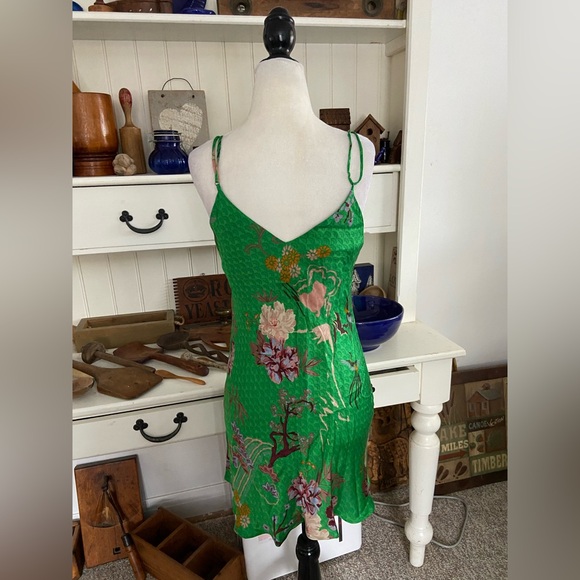 Zara - Picture 2 of 3